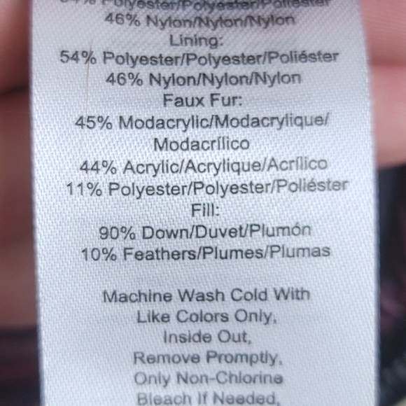 Calvin Klein Plum Puffer Vest size S - Picture 4 of 9